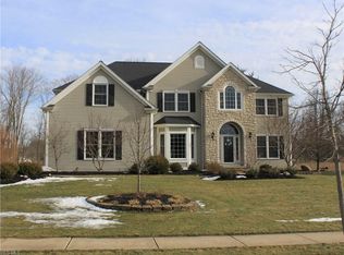630 Nancy Dr, Aurora, OH 44202