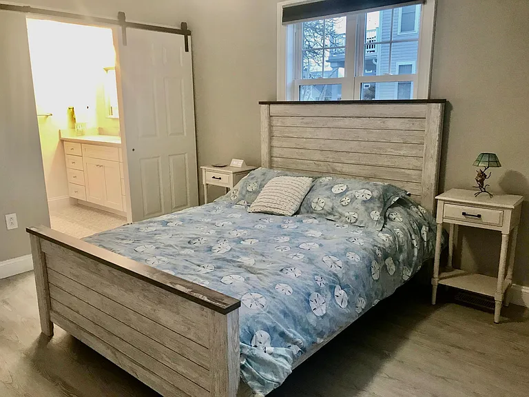 212 Simpson Ave #1 — Photo 11