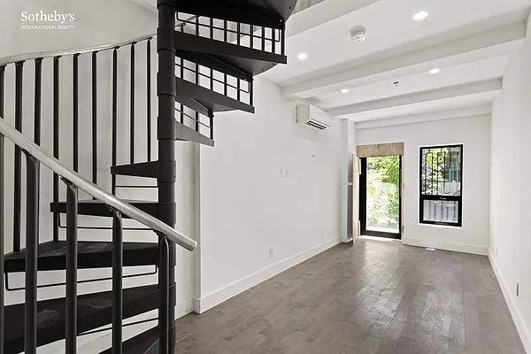 Rented by Sotheby's International Realty | media 2