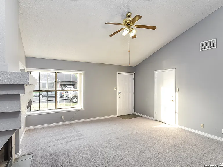 5927 Catalina Sunrise Dr — Photo 2