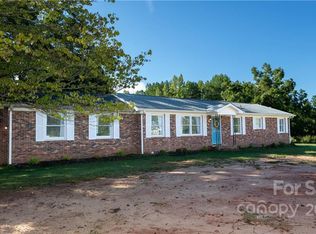 424 Sandifer Rd, York, SC 29745