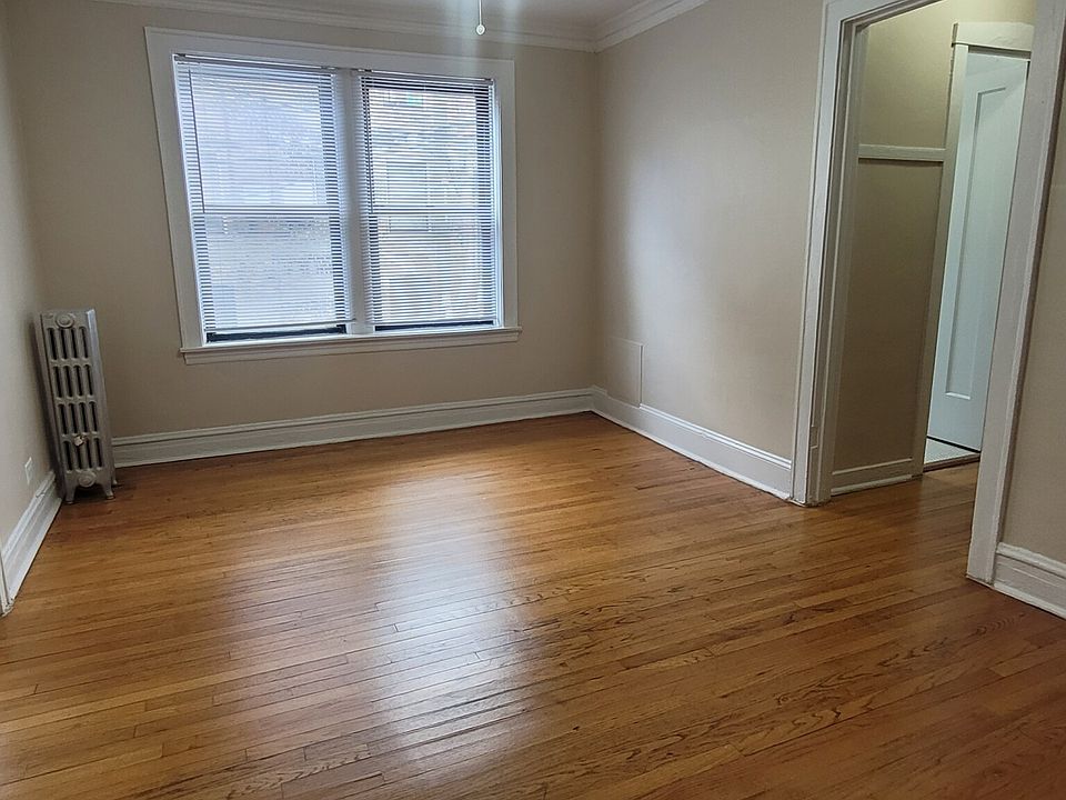 1st image of 1717 W North Shore Ave APT 2E