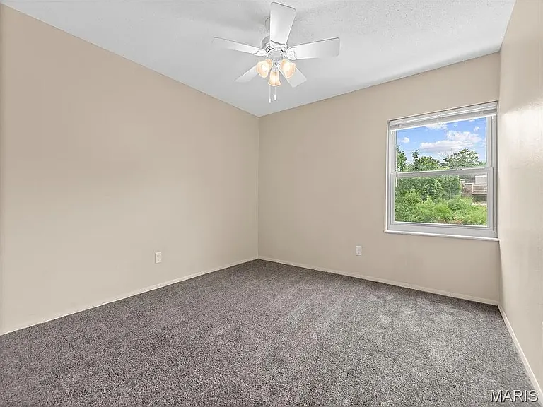 10473 Corbeil Dr — Photo 9
