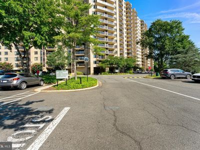 203 Yoakum Pkwy APT 618, Alexandria, VA, 22304