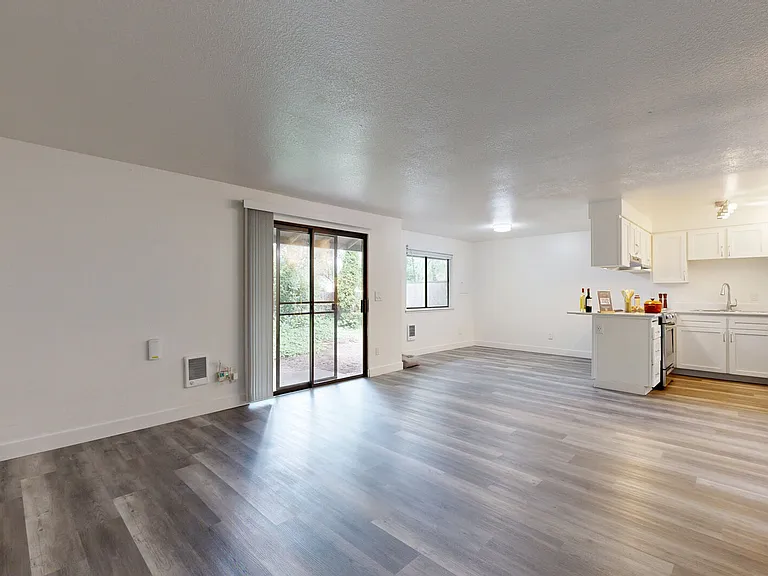 Tualatin Heights — Photo 38