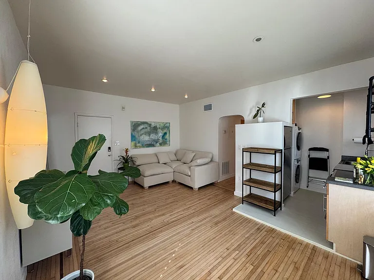 815 Euclid Ave #10 — Photo 14