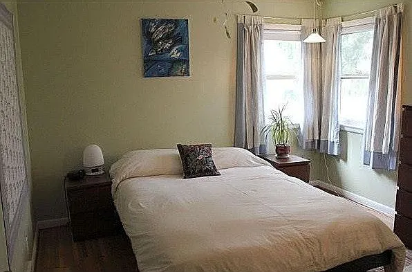 114 Rossiter Rd — Photo 12