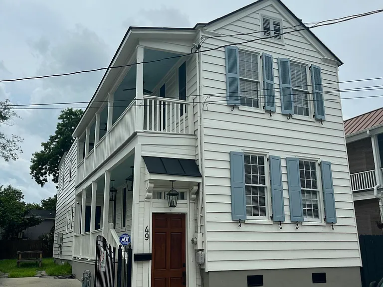 49 America St — Photo 1