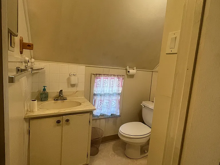 22947 Waters Dr — Photo 7