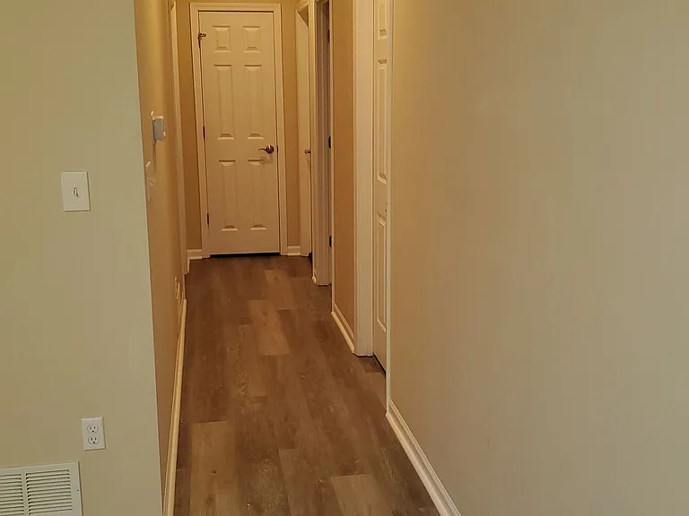 4200 Beach Pointe Dr — Photo 9