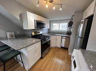 287 Beacon St #2R, Somerville, MA 02143