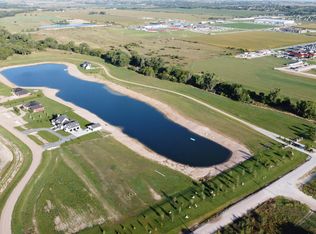2103 Turkey Creek Ln, Kearney, NE 68845