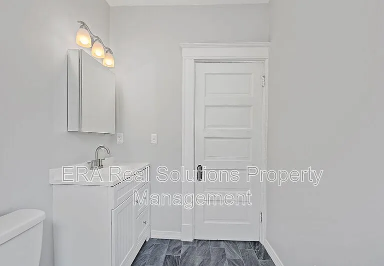 421 Dorchester Ave — Photo 6