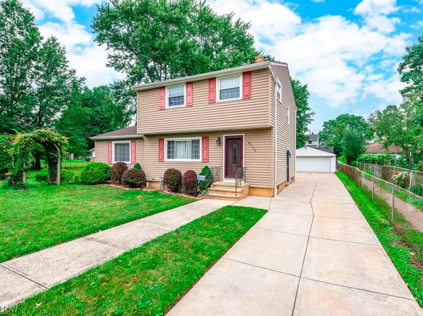 6170 W 29th St, Parma, OH 44134