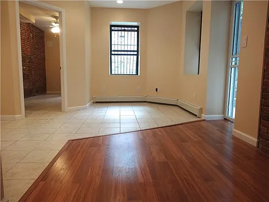 Rented by R New York | media 13