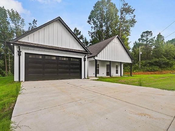 3rd image of 1007 County Road 208