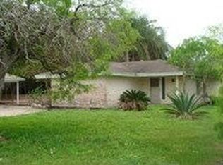 121 Glenoak Dr, Corpus Christi, TX 78418