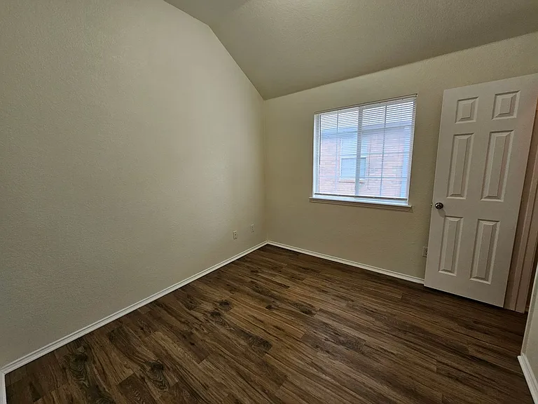 4320 Palmdale Dr — Photo 11