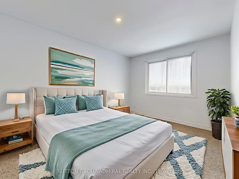 64 Bronte St S #8 — Photo 15