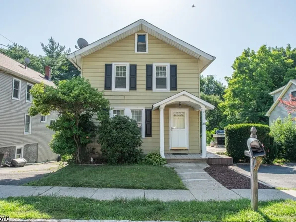 38 Linden Ave, Stanhope Boro, NJ 07874