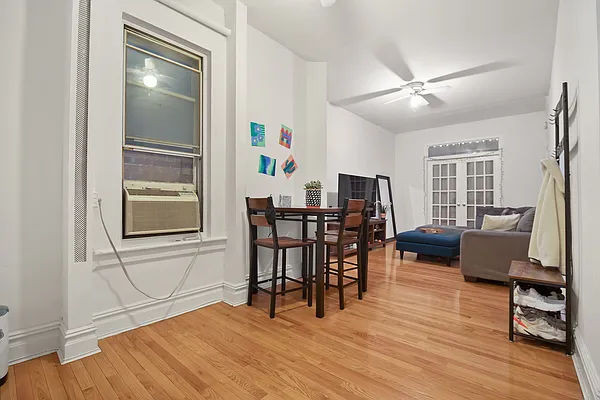 Rented by Cooper & Cooper Real Estate | media 1