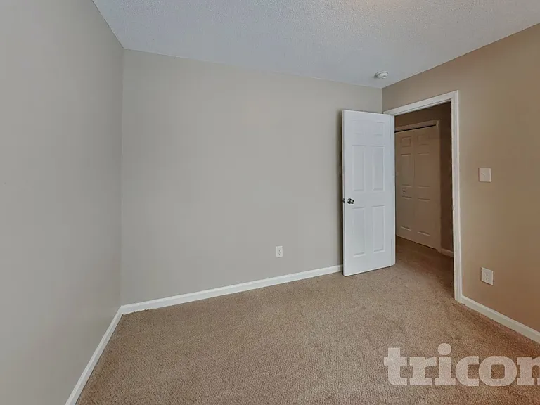 2012 Laurel Leaf Rd — Photo 11