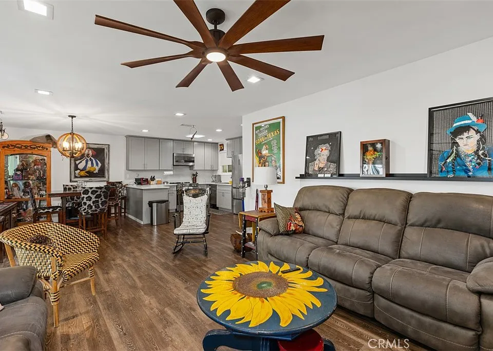2269 Via Puerta #N