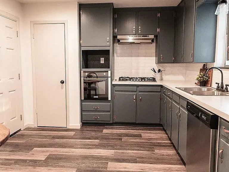 1408 Southern Blvd — Photo 4