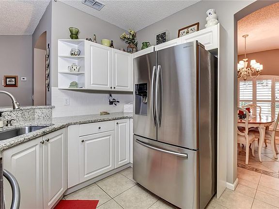 2nd image of 113 Westcott Ln