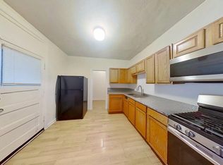 2429 W Touhy Ave #1W, Chicago, IL 60645