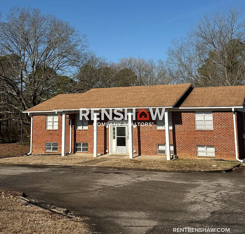 2 bed, 1.0 bath, 740 sqft, $800 — Photo 1
