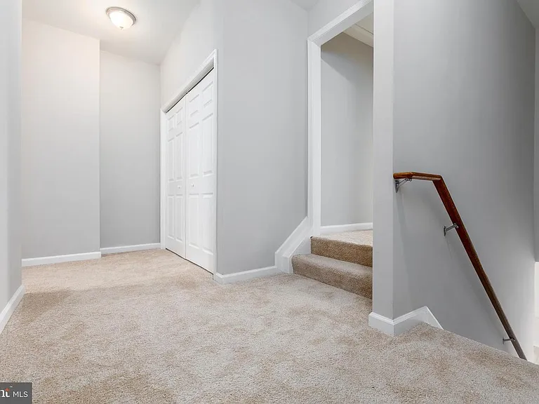 5044 Meade St NE — Photo 19
