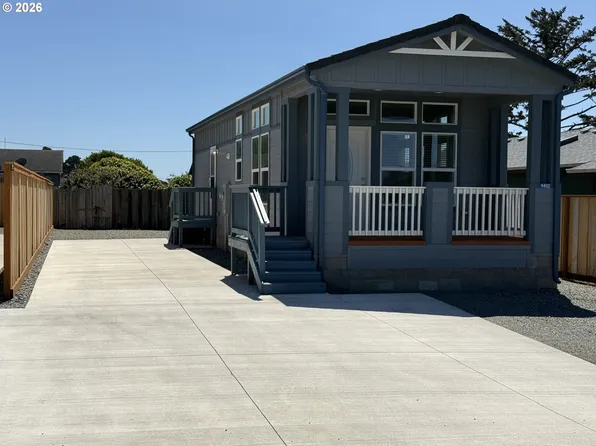 94112 4th St, Gold Beach, OR 97444