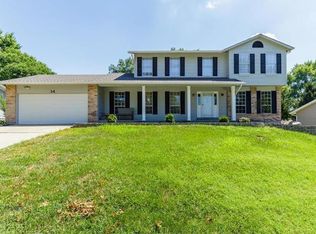 14 Weatherby Dr, Saint Peters, MO 63376