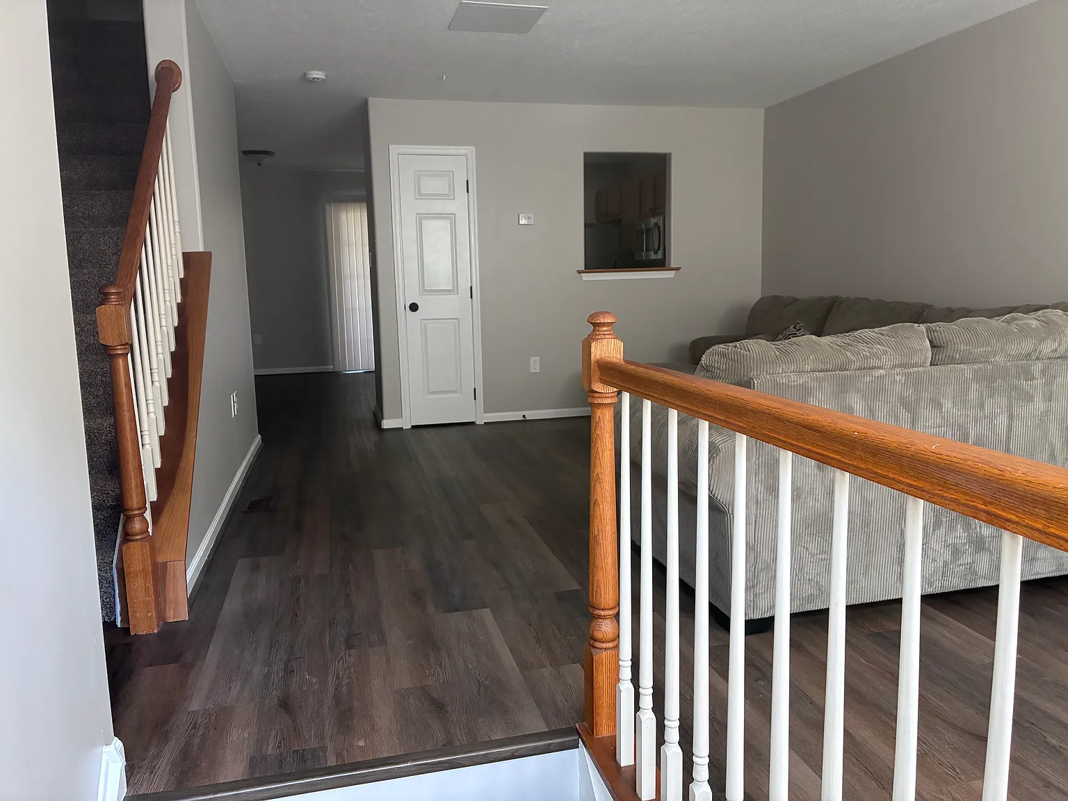 209 Mike Dr — Photo 2