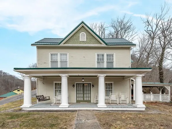 124 Bramwell Hill Rd, Bramwell, WV 24715