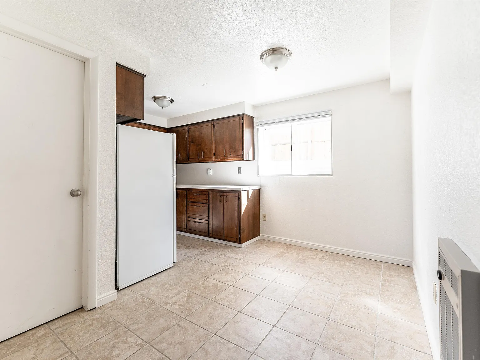 2 bed, 868 sqft, $1,095 — Photo 4