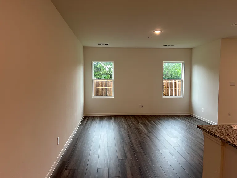 1325 Lake Alpine Trl — Photo 3