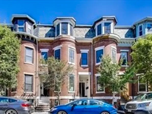 35 Delle Ave, Roxbury, MA 02120