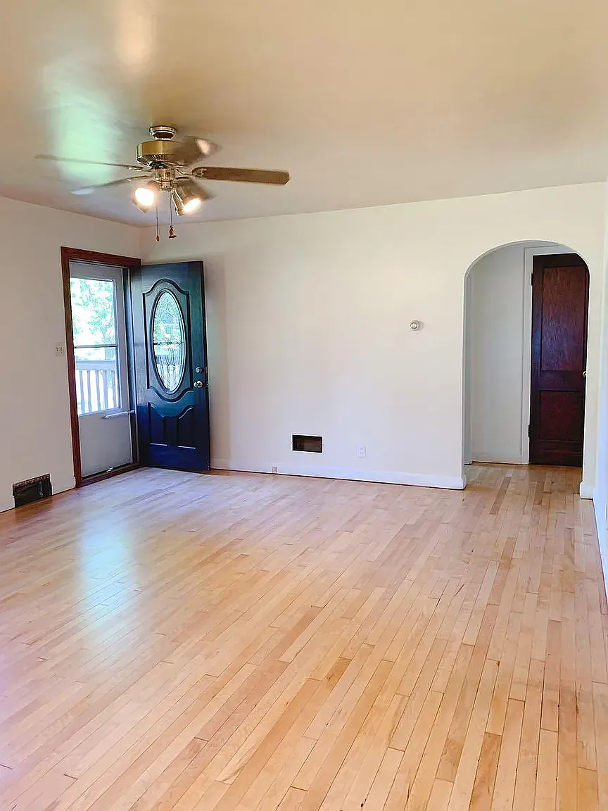 4 bed, 1225 sqft, $1,650 — Photo 3
