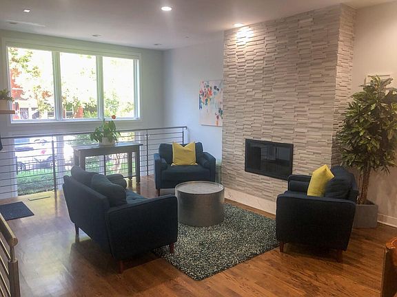 5th image of 2218 N Seeley Ave