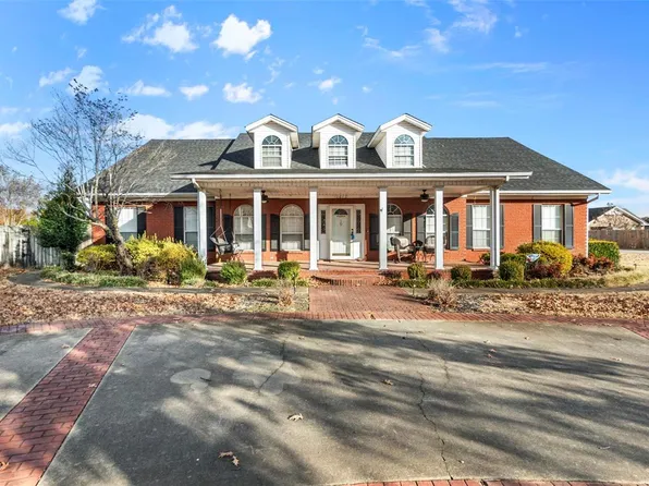 1812 Katelyn St, Kennett, MO 63857