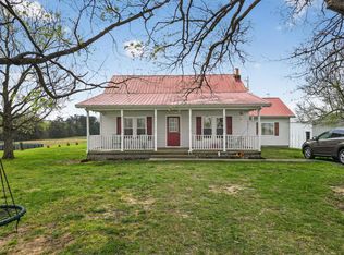 1811 Peach Orchard Rd, Lewisburg, KY