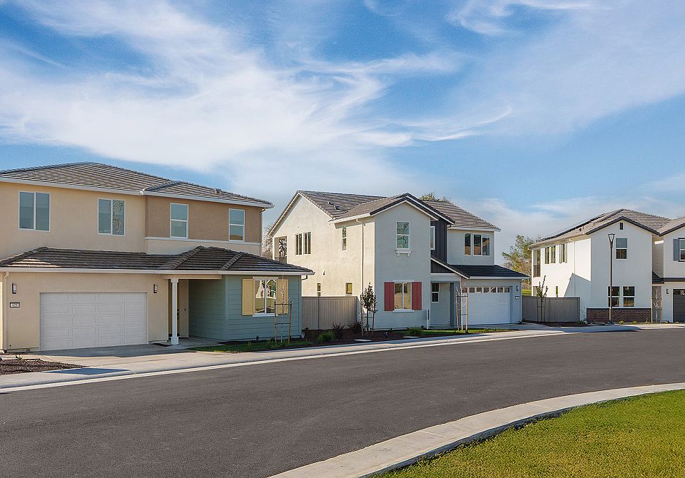 Links Sierra View Streetscape