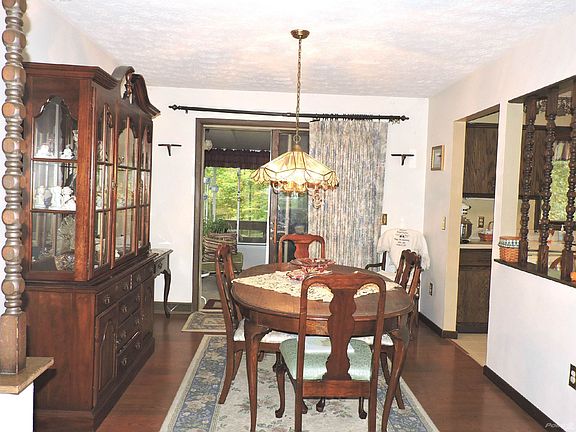 Dining Room with sliders leading to the sun room