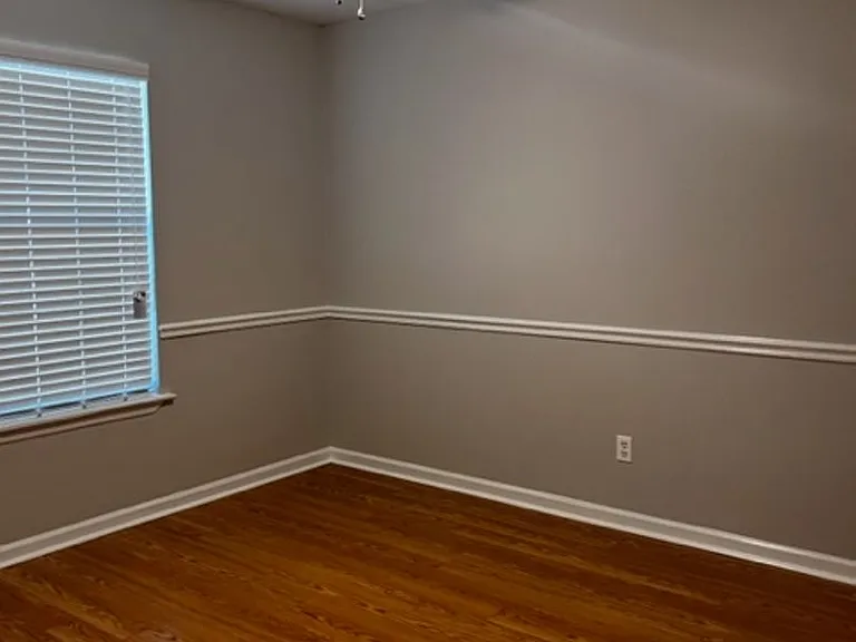 80 Hickory Ave — Photo 10