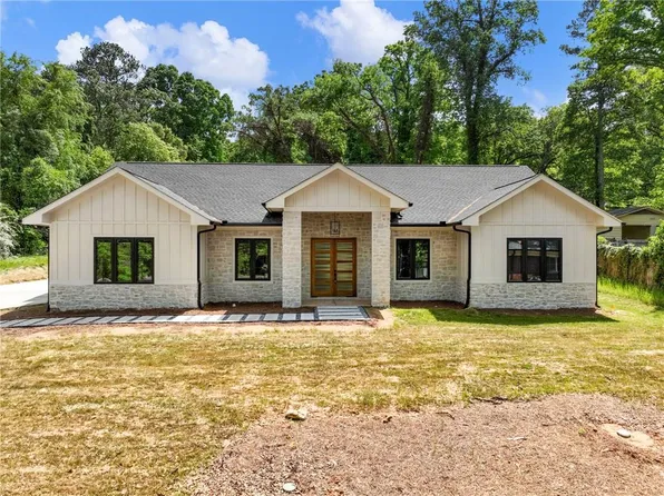 2594 Cascade Rd SW, Atlanta, GA 30311