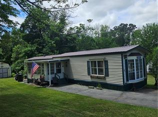 1 Terrace Dr, Plainfield, CT 06374