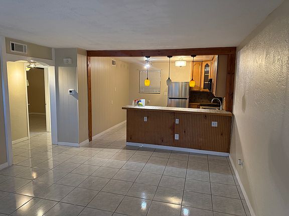 3rd image of 820 State Ave #1