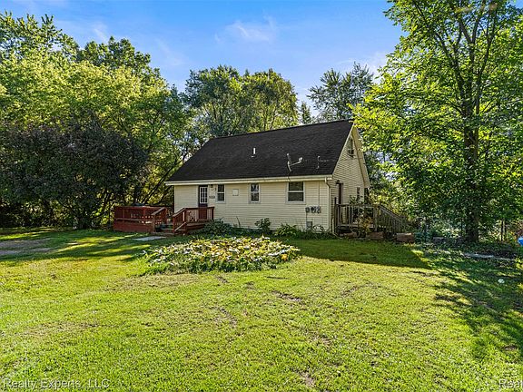 3rd image of 6108 Dryden Rd